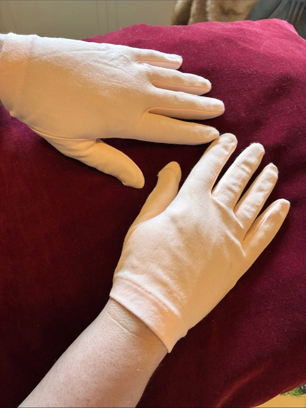 Vintage Pink Ladies Gloves